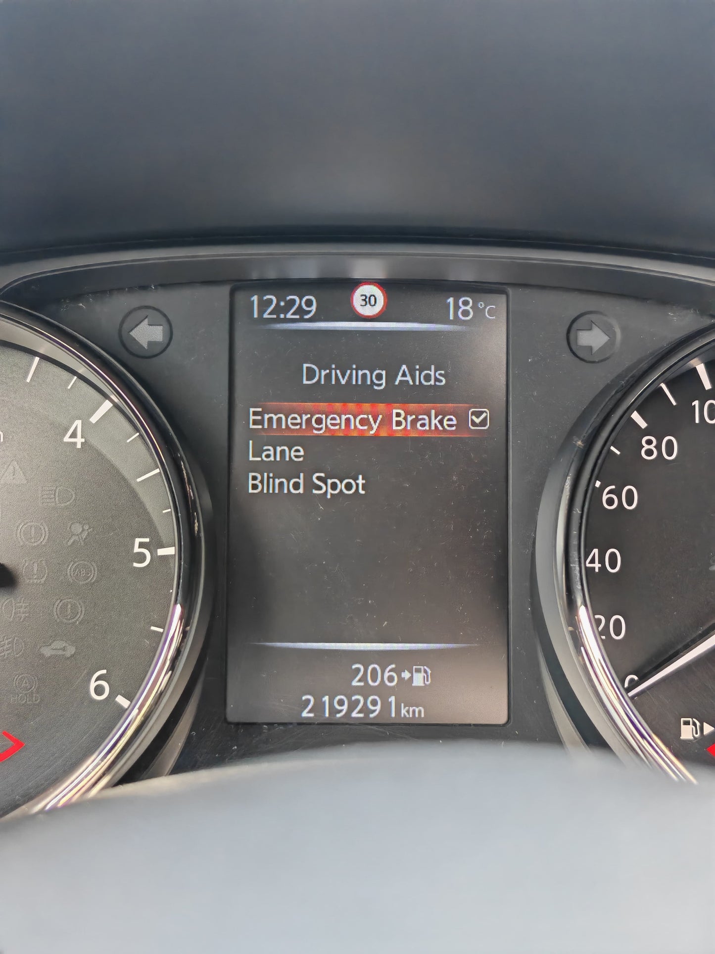 NISSAN X-TRAIL 1.6D 131CP