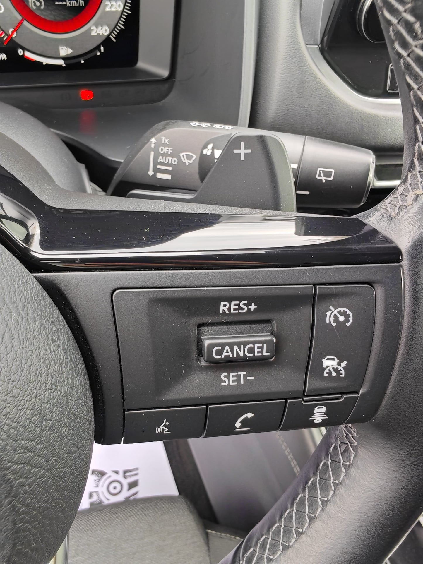 NISSAN QASHQAI HYBRID