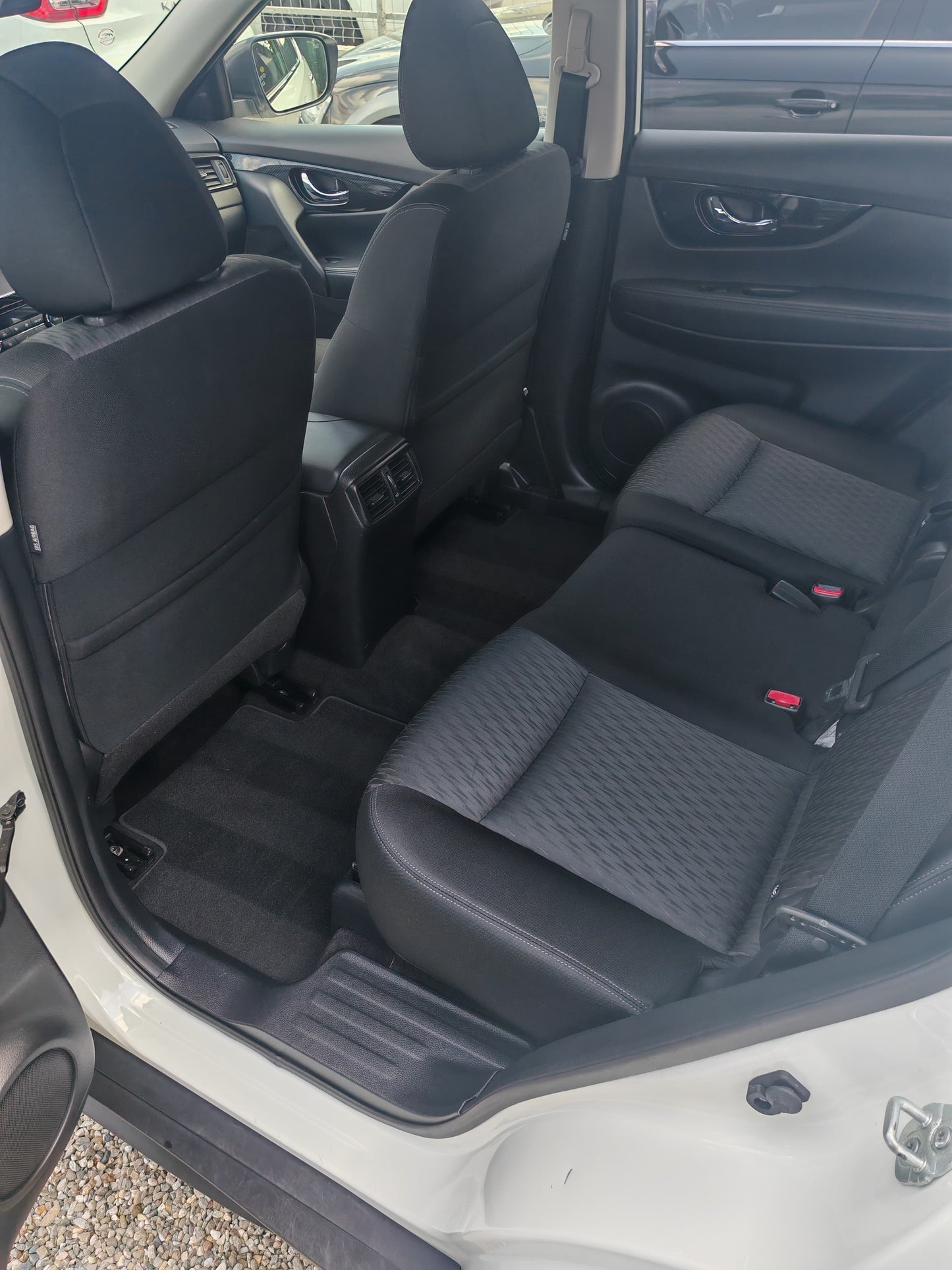 NISSAN X-TRAIL 1.6D 131CP