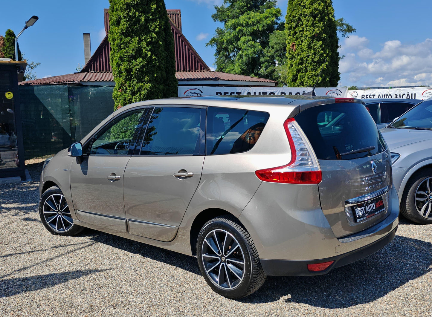 Renault Grand Scenic BOSE – 7 locuri